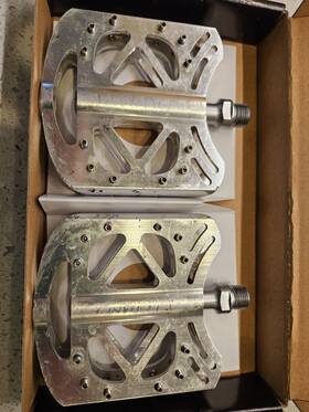 Pd-0039 Grand Cru Velo Orange Sabot Pedals 9/16 Inch