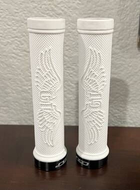 A4052838 Gt Wing Logo Bmx Handlebar Grips