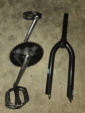 Cr-40 Gt Bicycles Bmx Bike Steel Crankset With Chainring And Pedals - Black 1 Speed