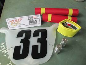 Jgh33 Jgh Concepts Mongoose Pro Class Cru Jones Racer Replica 33 Bmx Number Plate Pad Set And Pegs