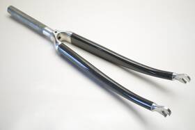 C900010086 Kinesis Carbon Race Bicycle 700c Wheel 1 Inch Threadless Fork 178 Mm Steel Steerer