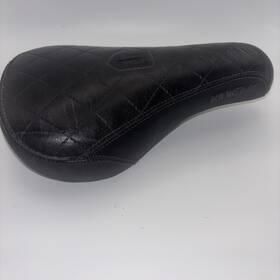 K3002blk Kink Splendor Black Diamond Stitch Faux Leather Bmx Pivotal Bicycle Seat