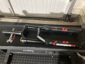 912-01-091 Marzocchi Bomber Z1 Coil Suspension Fork 29 Inch 170mm 15x110mm 44mm Grip