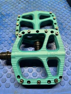 Oneup Components 628219405999 Small Composite Platform Pedals Turquoise Mtb Trail Xc Bmx Dh