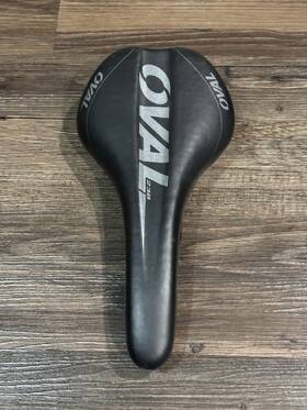 Vl-1306 Oval 238 Bike Saddle Seat Black Red Road Mtb Bicycle 340g Rails Cycling