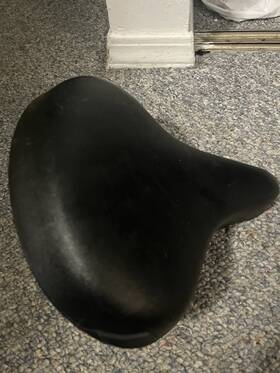 1000-23 Persons Vintage Made In Usa Black Oversized Saddle Bicycle Seat Permaco Free Shi