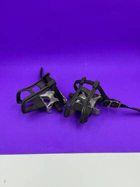 Lu-962 Power Grips / Wellgo Pedals Silver With Straps