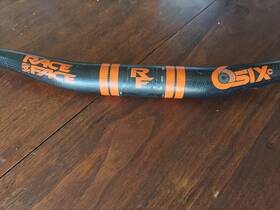 Hb18sxc2035x820p185 Race Face Sixc Mtb Dh Am Carbon Riser Bar 35.0 X 20mm Rise 820mm Black/orange