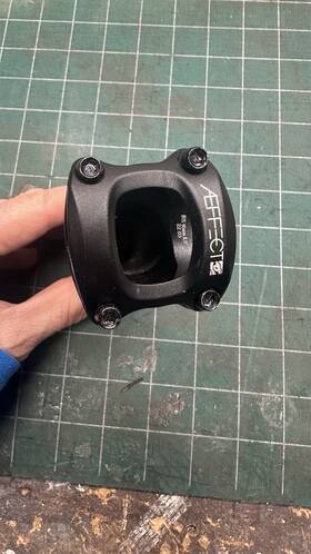 St16ae3590x6blk Race Face Aeffect 35 Stem 90mm X /- 6 Degree - Black 1-1/8 Inch Steer Mtb
