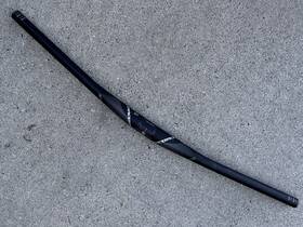 946-00-001-05 Raceface Affect Handlebar - Aluminum 760mm 10mm 35.0 8 Deg Black