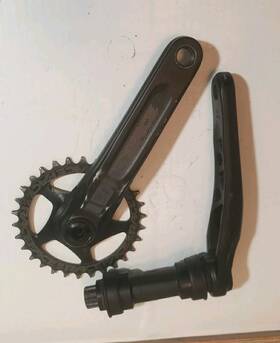 Ck19ae137arm165blk Raceface Racefaceaeffectcrankset175mmdirectmountcinch 30t Ring With Bb Shimano-bbmt500pa