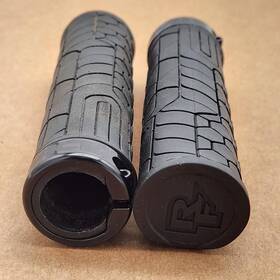 Gp20getta33blkblk Raceface Getta Bicycle Grips Lock-on 33mm Black No Package