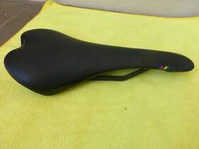 40056817004 Ritchey Wcs Streem Saddle - Carbon Black 132 Width