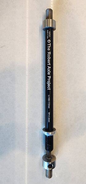 162-172 Robert Axle Project 13721 12 Mm X 1.0 With Burley Coho End Caps
