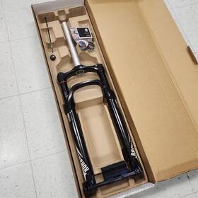00.4019.482.001 Rockshox Bluto Rct3 26-inch Front Bicycle Suspension Fork Black Nos