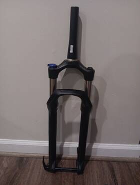 00.4020.555.007 Rockshox Judy Silver Tk Suspension Fork - 29 Inch Offset Black