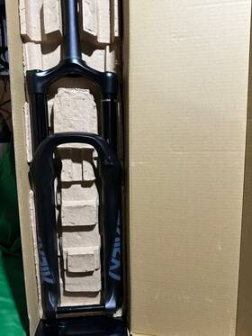 00.4020.693.004 Rockshox Lyrik Select Charger Rc Suspension Fork - 27.5 Inch 150 Mm 15 X 110