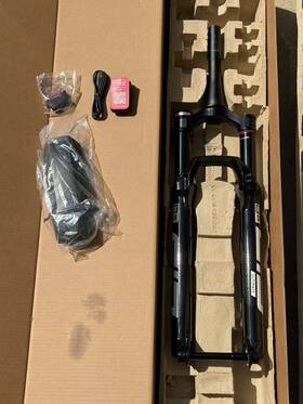 00.4021.131.000 Rockshox Sid Ult Flight Attendant Fork - 29ftft Debonair 120mm 15x110mm Ta 44mm