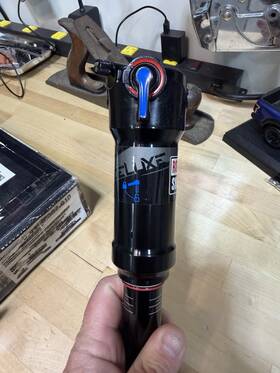 00.4118.357.015 Rockshox Deluxe Ultimate Rct Rear Shock 205x50 Shaft Eyelet Trunnion Body