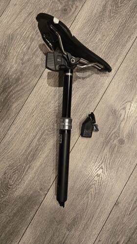00.6818.039.001 Rockshox Reverb Axs Dropper Seatpost 30.9mm 125mm Fizik Ares Saddle