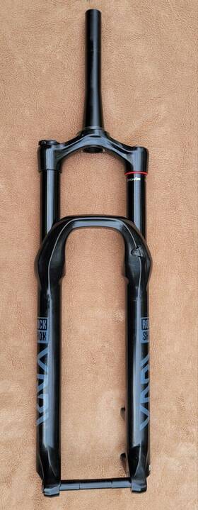 11.4018.006.270 Rockshox Lower Legs 35mm Yari 29 Boost 15x110 Diffusion Black 42mm Offset