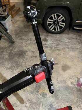 Rockshox 710845913815 Reverb Axs Dropper Seatpost 30.9mm 440mm 150mm Travel A1