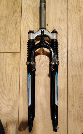 281tl Rst Vintage Suspension Fork 26-inch. Cantilever Brakes. 1 1/8 Threaded
