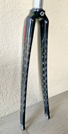 R670 Scattante Carbon Fork 700c 1 1/8 Inch 280 Mm Steerer 522 Grams