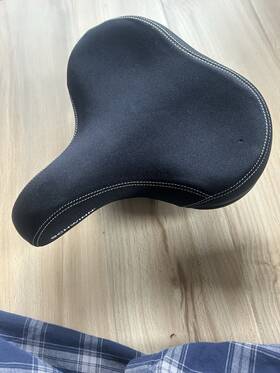 Schwinn 038675610712 Black Sport Bike Seat Commute Spring Suspension Comfort Saddle