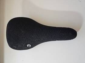 00954 Sdg Patriot Cro-mo Saddle Bike