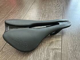 Selle Italia 030282522312 Model X Total Gel Superflow Saddle Black 145mm