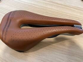 080h8020kc005 Selle Italia Novus Boost Gravel Heritage Saddle 255 X 148mm 260g Brown