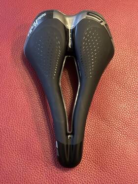 094l801mec002 Selle Italia S 5 Lady Superflow Saddle - Black 160mm Width Chromoly Rails