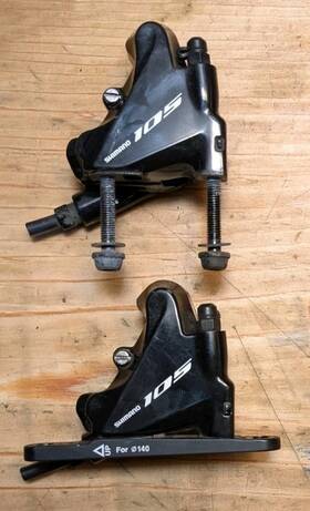 Br-7070 Shimano 105 11 Speed Flat Mount Hydraulic Brake Caliper Set - No Pads