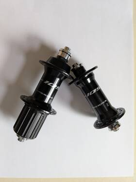 Ehbr7000bl Shimano 105 R7000 Hubset - Qr X 100mm And 130mm Rim Brake Black 32h