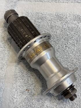 Fh-r050 Shimano Silent Clutch Rear Hub 32 Hole- 135 O.l.d. - Needs Work Cac