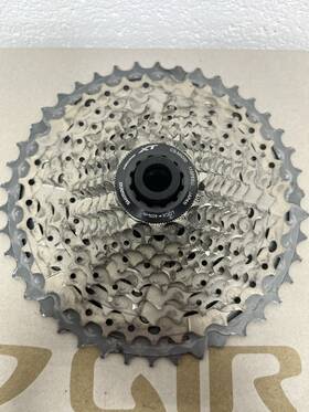 Icsm8000142 Shimano Deore Xt Cs-m8000 11-42t Gray Cassette