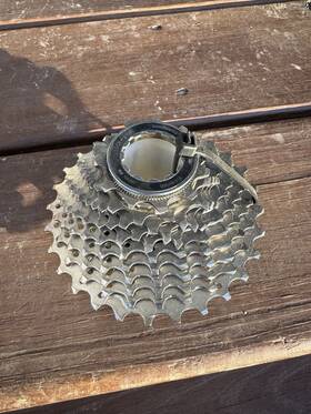 Icsr700011130 Shimano 105 Cs-r7000 Cassette - Silver 11 Speed Used Condition