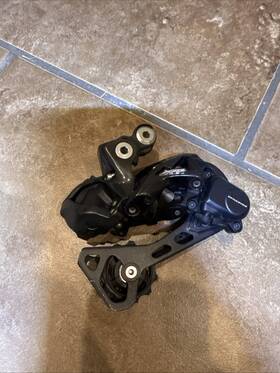 Rd-m8050-gs Shimano Xt Di2 11 Speed Mountain Bike Rear Derailleur Shadow Rd Mtb
