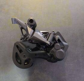 Rd-m8100-gs Shimano Xt Medium Cage Rear Derailleur Black 12 Speed Open Package