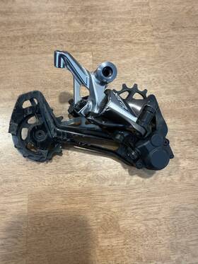 Rd-m9100-sgs Shimano Xtr Rd-m9100 12 Speed Rear Derailleur. For Parts Or Repair