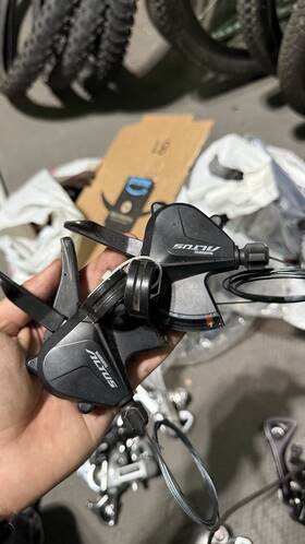 Sl-m2000 Shimano Altus 3x9-speed Left And Right Trigger Shifter Set