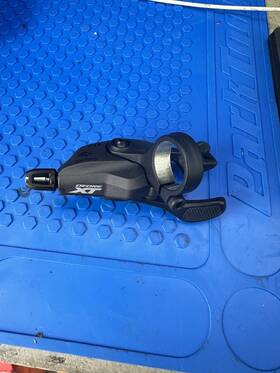 Sl-m8130 Shimano Deore Xt 11 Speed Trigger Shifter Black Used