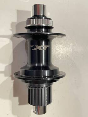 Xt-fhm8110 Shimano Xt Fh-m8110 Rear Hub 28h Centerlock Disc - Black