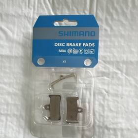 Y8b298090 Shimano M04 Resin Disc Brake Pads For Br-m755 With Spring Clip 2 Pack