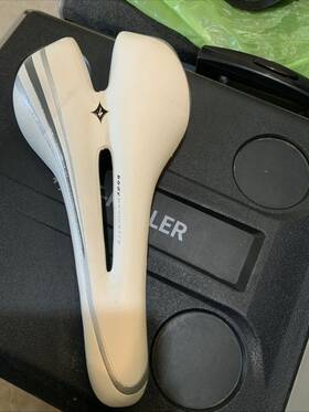 Specialized 719676545011 Jett Expert Saddle White