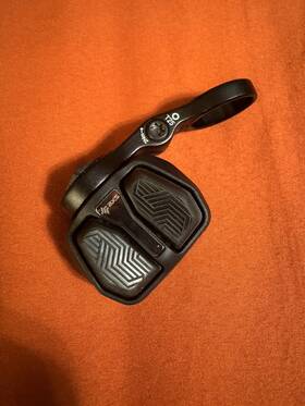 00.3018.395.008 Sram Axs Pod Ultimate Electronic Controller - Left Or Right Mount Discrete