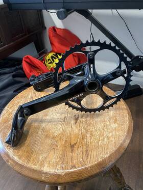 00.6118.121.001 Sram S300 Crankset- Black 175mm Pristine Condition