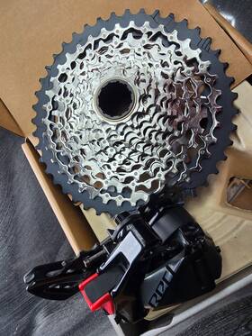 00.7518.144.000 Sram Red Etap Xplr Axs 12-speed Rear Derailleur - 44t Max Cassette Included