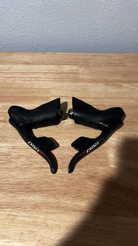 00.7918.084.000 Sram Red Etap 11 Speed Wireless Electronic Rim Brake Road Shifters